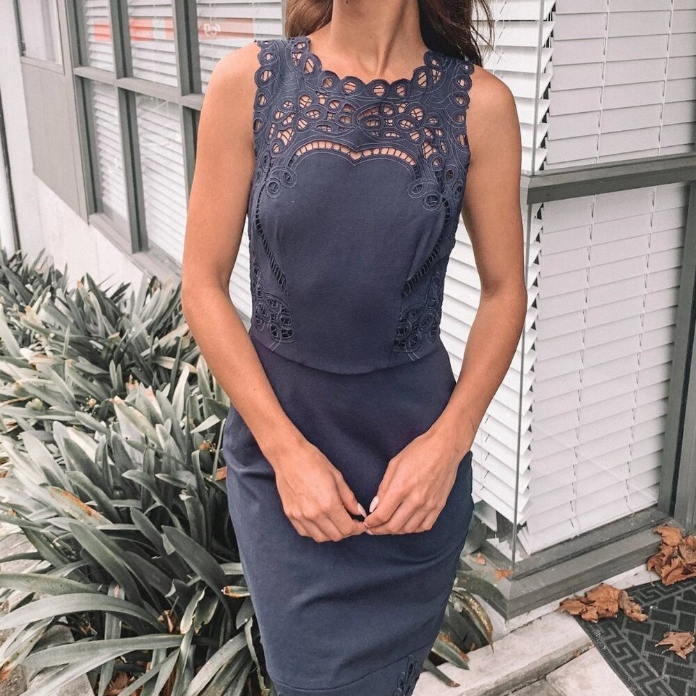 TED BAKER "VERITA" CUTOUT SHEATH BLACK DRESS - SIZE 10